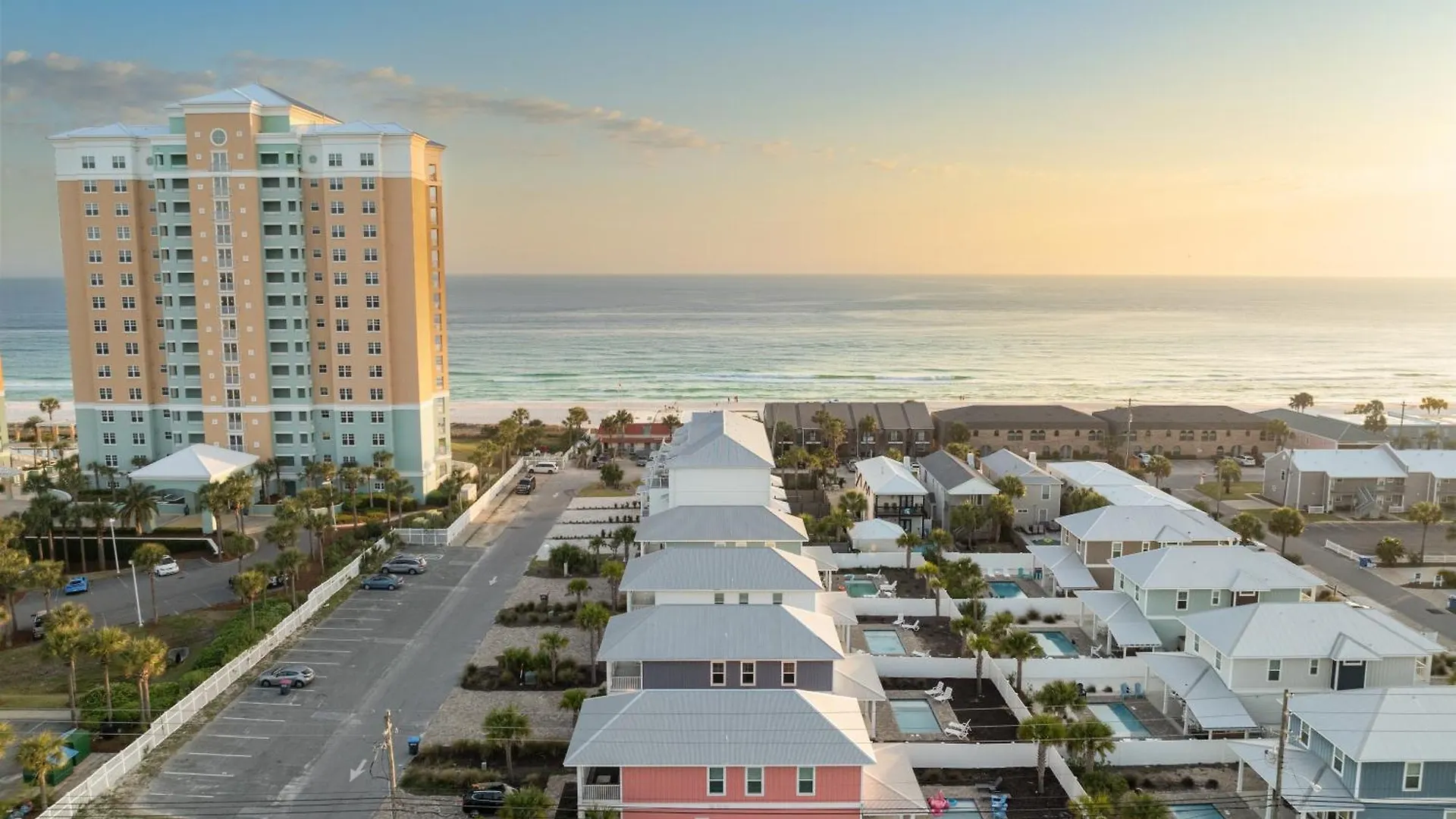 Semesterbostad Fabulous Modern Beach House - 4Br, 35Ba: Pool/Beach View & Access/Balcony Panama City Beach USA
